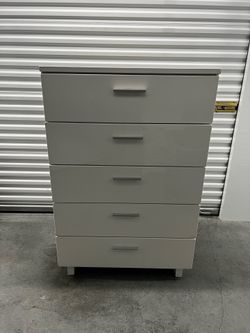 White 5-Drawer Dresser Chest