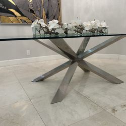 Modern dining room table