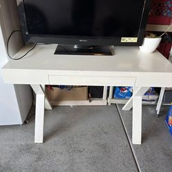 TV + Desk