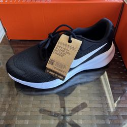 Brand New Men’s Nikes Size 10