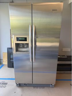 Kitchenaide Refrigerator, stainless steel