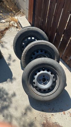 4 lug Honda steelies