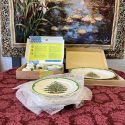 Holiday Dinnerware 
