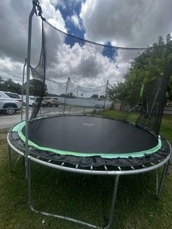 14 Ft Trampoline