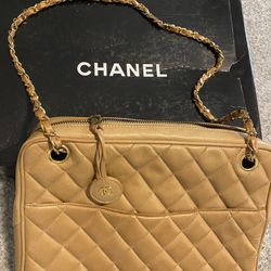 Chanel bag for Sale in Dallas, TX - OfferUp