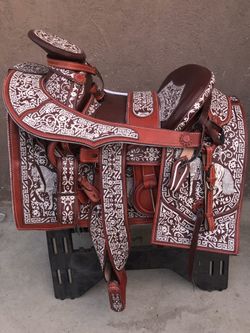 Montura bordada 100% calidad