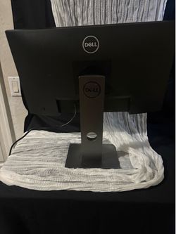 Dell P2419H 24" IPS 1080p Monitor - Fully Adjustable Stand