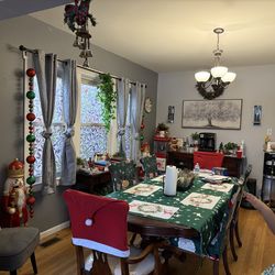 Dinning table/ Island