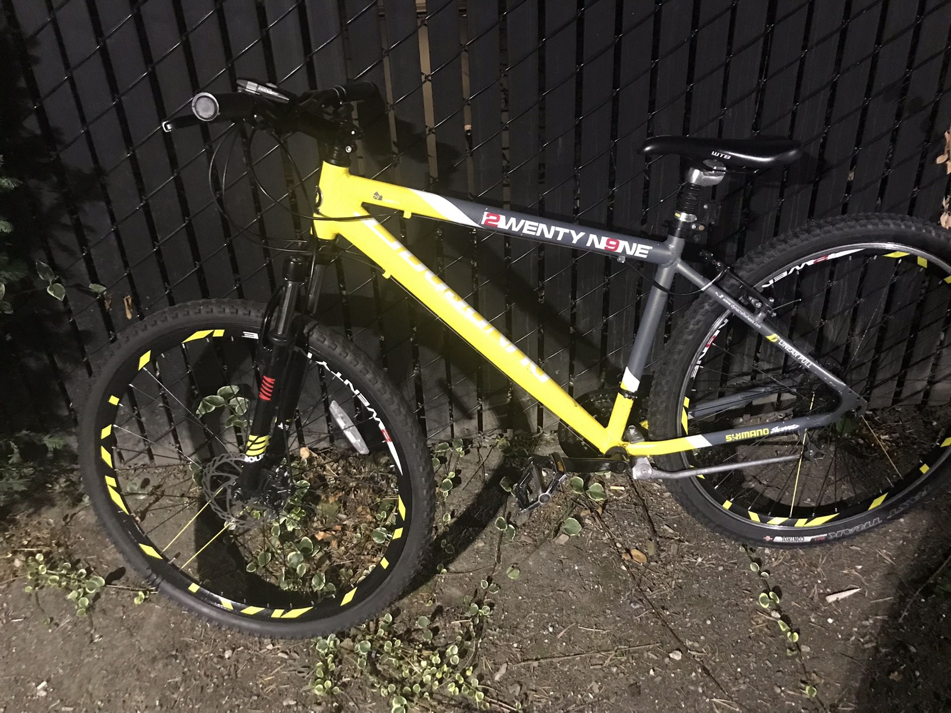 Dynacraft 2wenty 9ine Bike