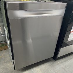 *NEW OPEN BOX* Frigidaire 24” Dishwasher 
