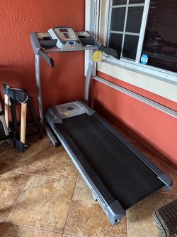 Nautilus Treadmill