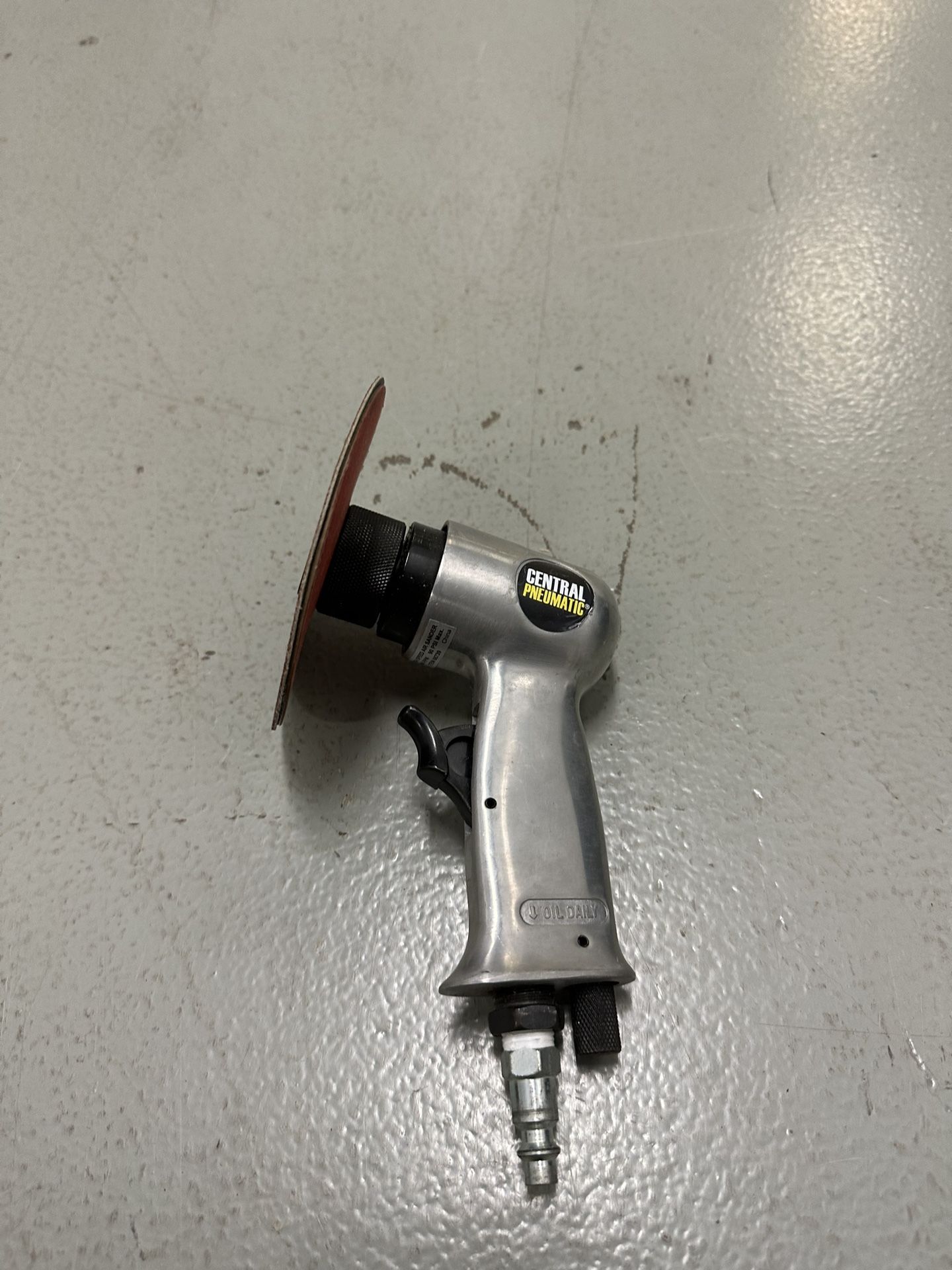 Central Pneumatic 5” High Speed Air Sander