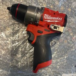 Milwaukee Fuel M-12  -1/2 Hammer Drill