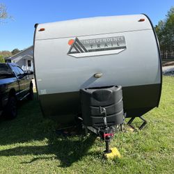 2019 Independence Trail Camper