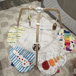 Lovevery play mat