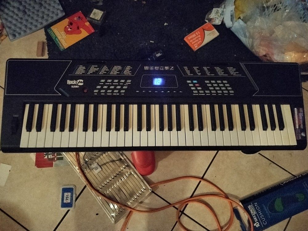 Rock Jam 61 Key Keyboard With Headset And Seat (No Stand)