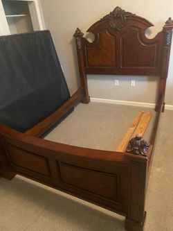 Bedroom Fruniture - Queen