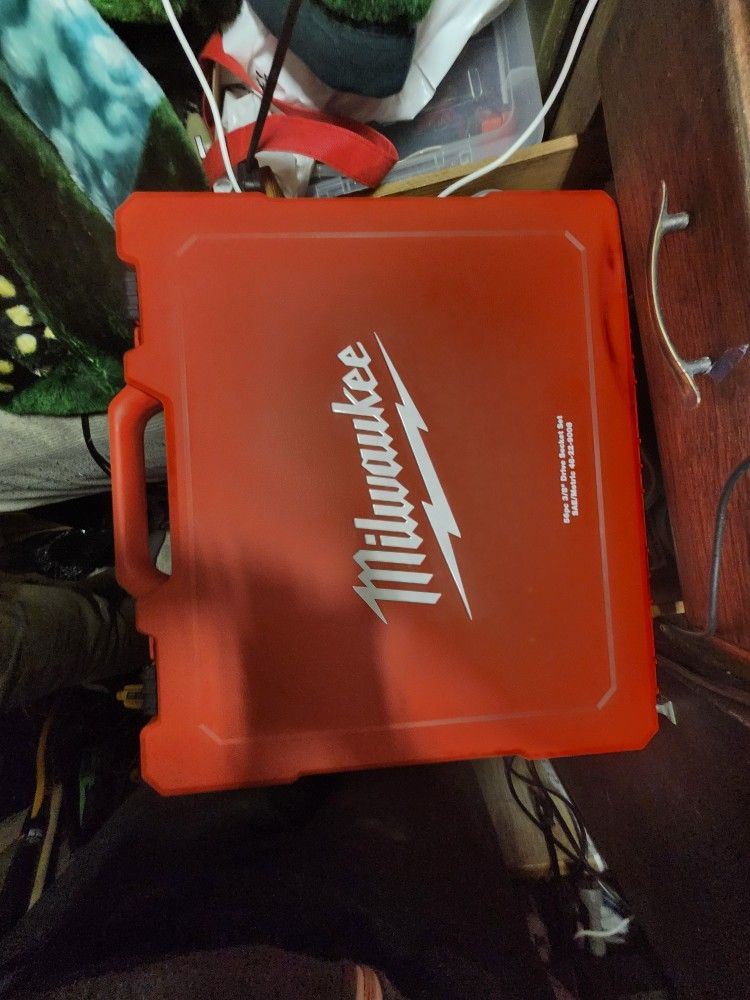 Milwaukee 3/8 Square Socket Set