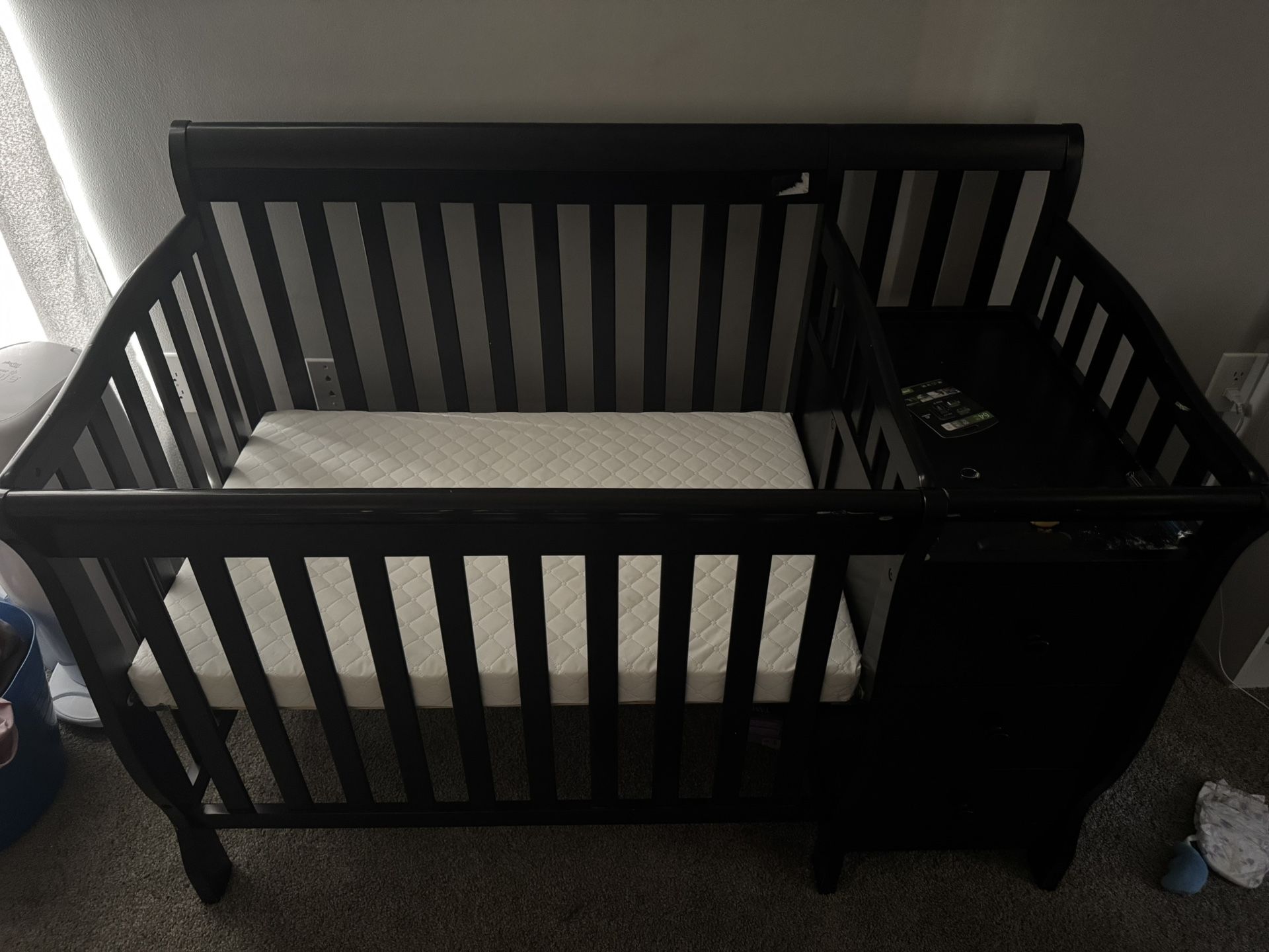 Mini Crib With Changing Table
