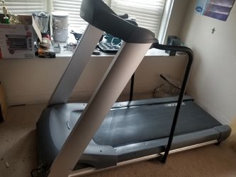 PRECOR C936i Treadmill for Sale in Round Rock TX OfferUp