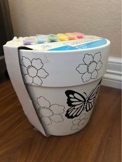 Paint Your Own Flower Pot Kit