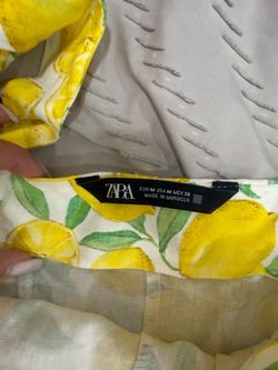 Zara Lemon Print Garment Size M