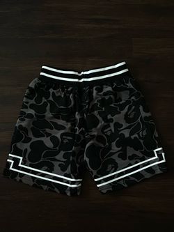 Bathing ape shorts (S)