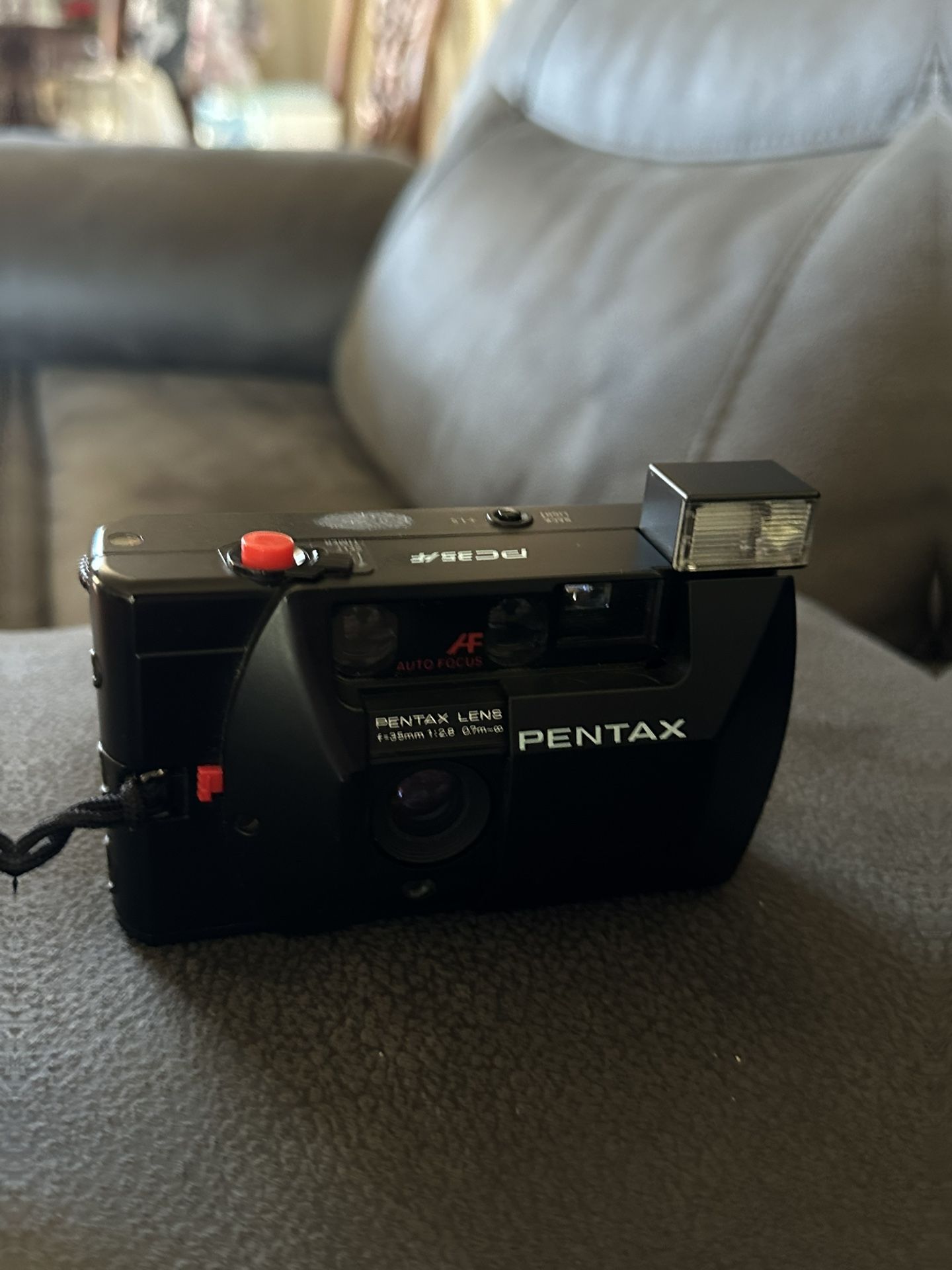 Pentax PC35AF 35mm Vintage Point & Shoot Vintage Film Camera f2.8 lens