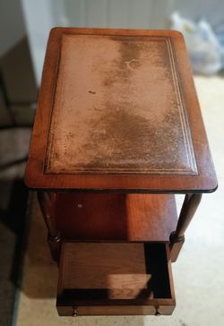 Vintage end Table