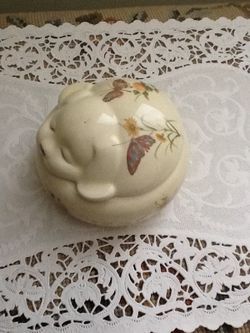 Puppy porcelain jewelry box