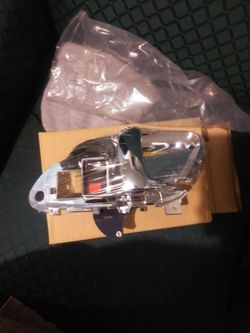 interior door handles for 90's chevy Silverwdo truck or suv they were for my 97'chevy c1500 will fit the 90's body style