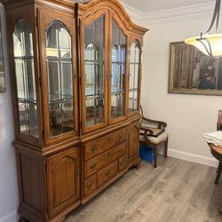 Thomasville china cabinet