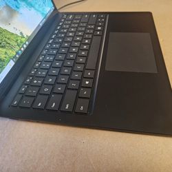 Microsoft Surface Laptop 14" Touchscreen i7 16gb Ram 512gb SSD NVMe Drive Excellent Condition 