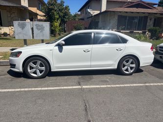 2014 wolkswagen passat $2650