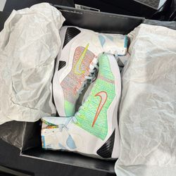 Size 11 Basketball Shoes 