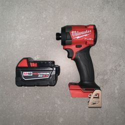 Milwaukee 2953-20 1/4" (6mm) Hex Impact Driver Power Tool w/ M18 XC 5.0 Battery!