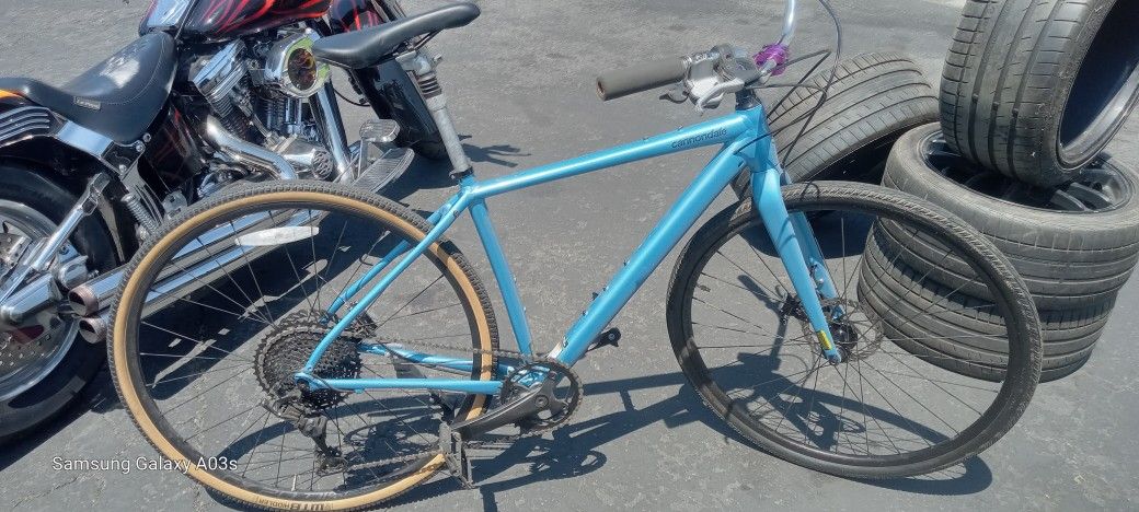 Cannondale 21 Speed Road Bicycle