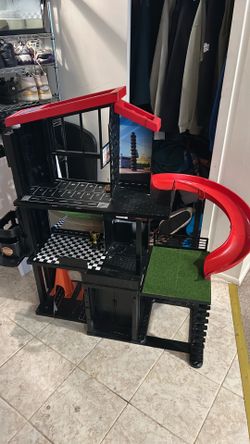 DIY- from Barbie to car garage