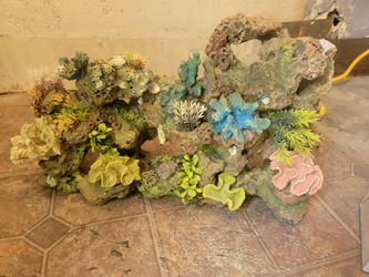 Aquarium Decorations & Filter Bundle