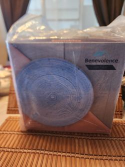 Benevolence Set Of 6 Stoneware Dinner Plates New!