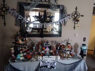 PARTY TABLES