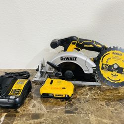 Dewalt 20V Max 6-1/2 Circular Saw Kit