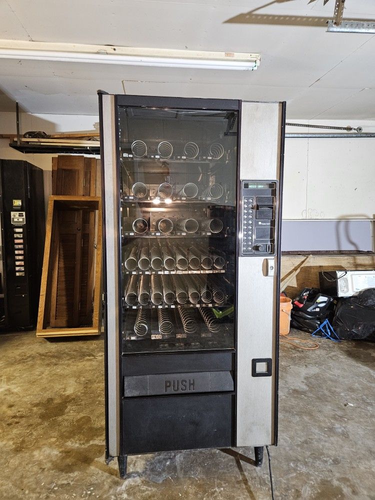Snack Machine