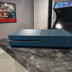 Xbox One S (Blue)