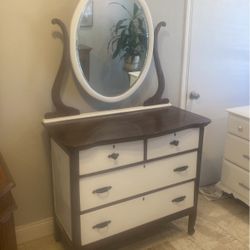 Antique Dresser/ Mirror 