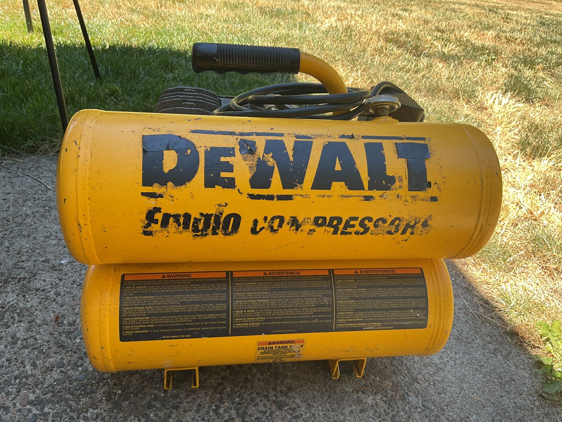 DeWalt Twin Stack 4 Gallon Air Compressor