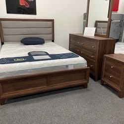 Brand new 5pcs wooden bedroom set
