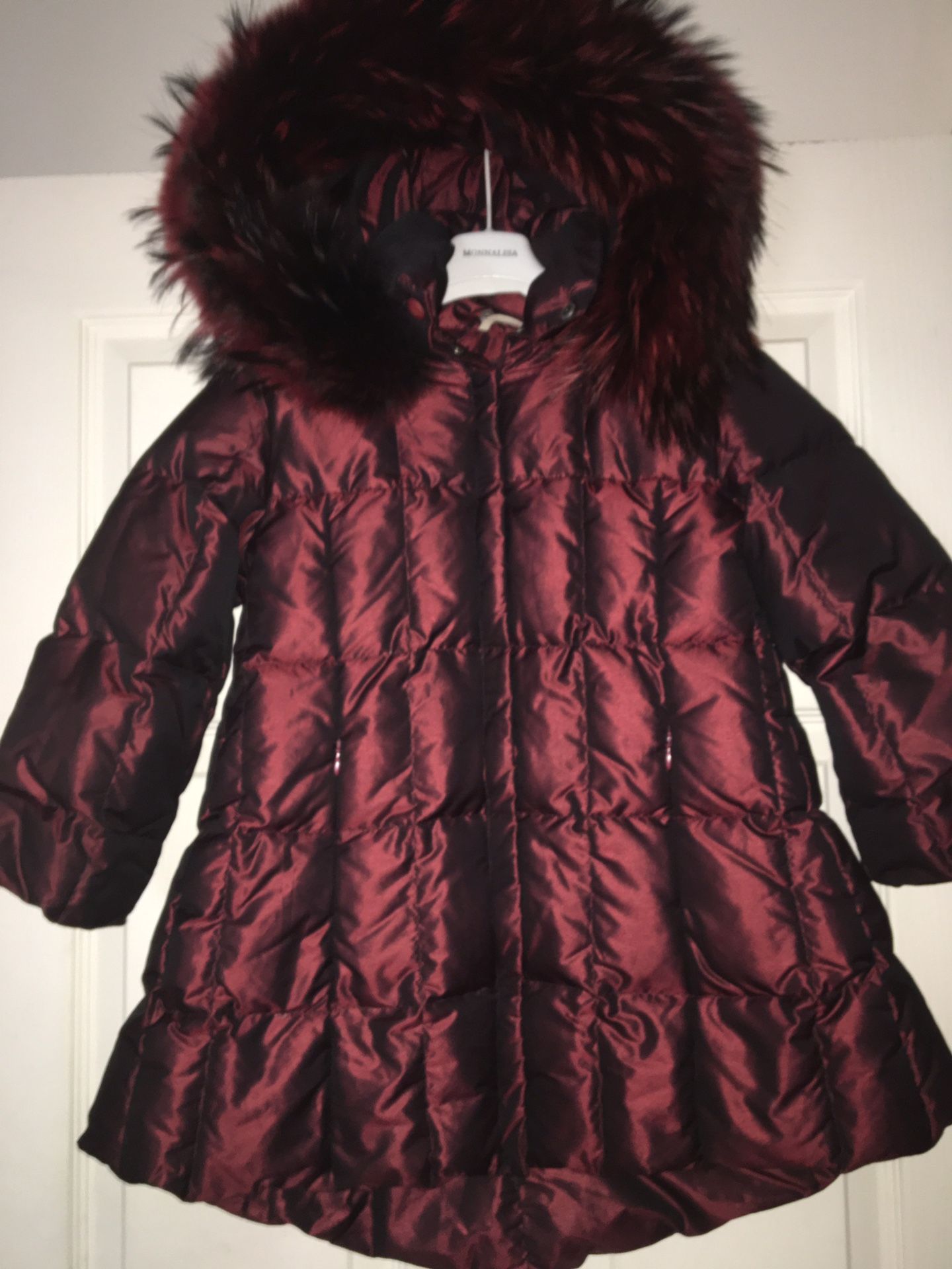 Manudieci Italy down coat girls size 4-6 years. New. $250 original $850