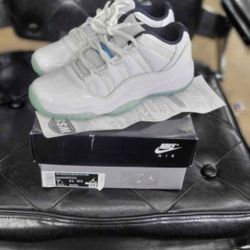 Jordan 11s 