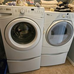 Washer and Dryer Whirlpool Duet